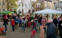 Weihnachtsmarkt 2008 - Kleine und gro&szlig;e Zuschauer bei der Zauberschau